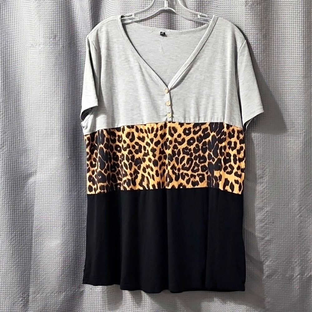 Amazon - 2XL - Leopard Print Top